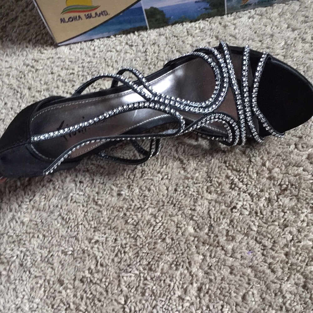 High heels - Picture 2 of 5